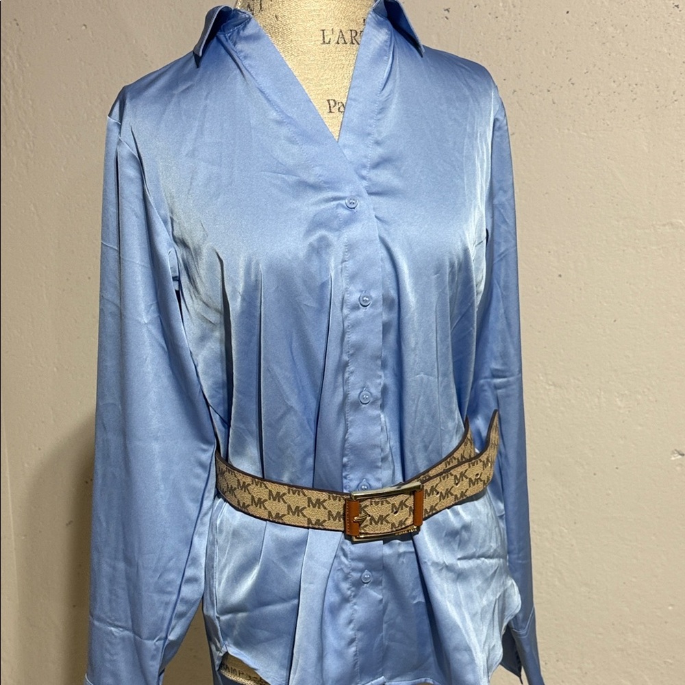 📌 H&M Blue Women's Blouse/ Size S.